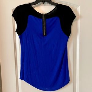 JKLA Colorblock Top
